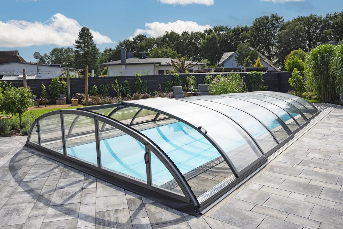 Pool-Überdachung / Poolabdeckung SkyCover® Solid 4.2x8.5m