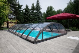 Keramik Pool Komplettset Cera Bay Cubic mit Skimmer Pool  Poolgröße 3,8 x 9,5m | Überdachung Base Clear 5.0x10.6m