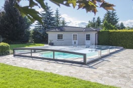 Pool-Überdachung / Poolabdeckung SkyCover® Pure 3.5x6.3m mit optional elektrischem Antrieb und schienenloser Ausführung